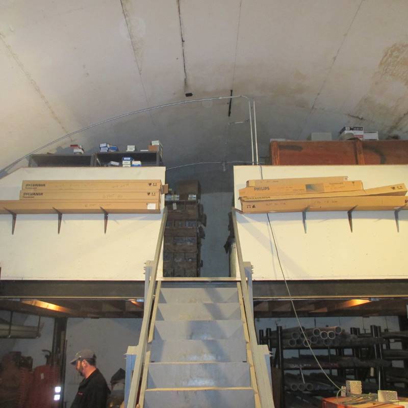 lot 165 image: Fluorescent Light Tubes
