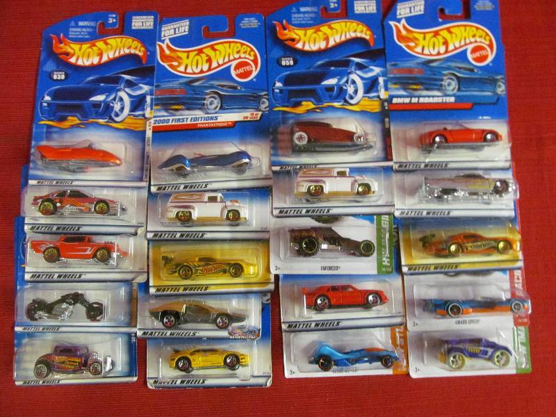 lot 26 image: Hot Wheels