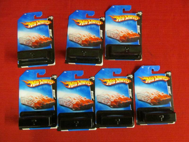 lot 34 image: hot wheel Mystery cars