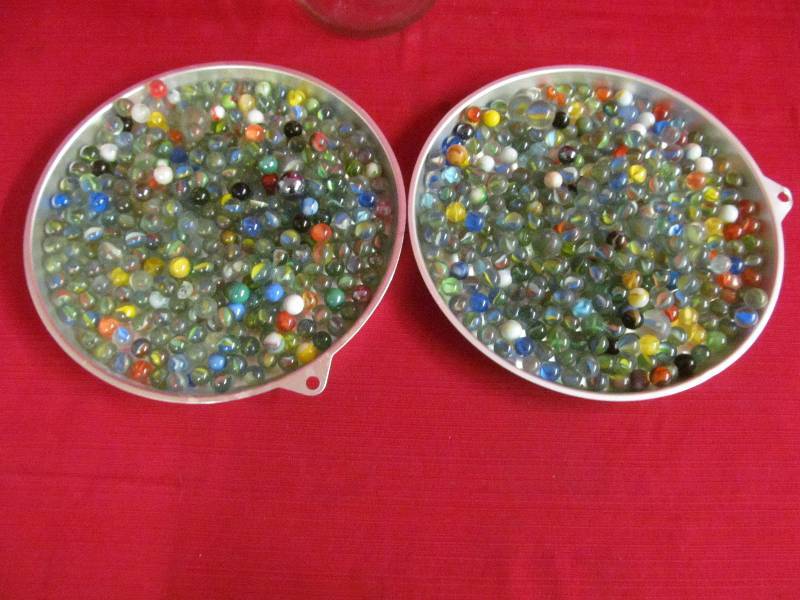 lot 38 image: glass marble