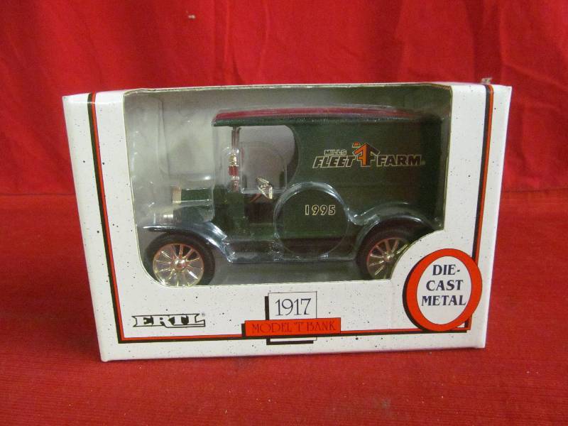 lot 62 image: Ertl model t bank