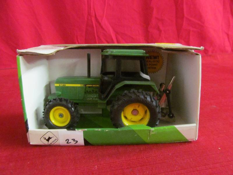 lot 65 image: Ertl John Deere tractor