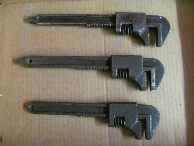 lot 112 image: pipe wrenches