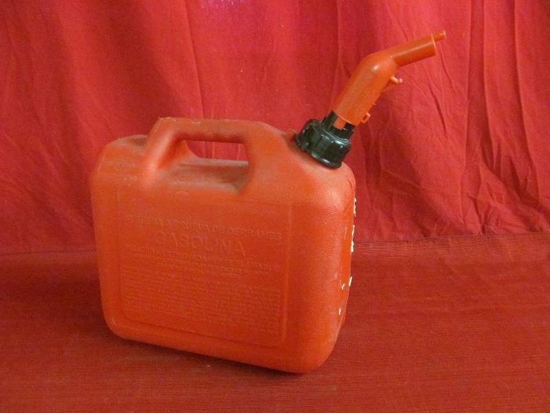 lot 115 image: gas can