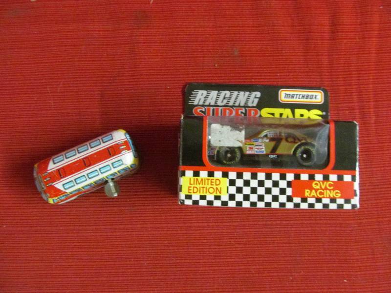 lot 121 image: collectible toy