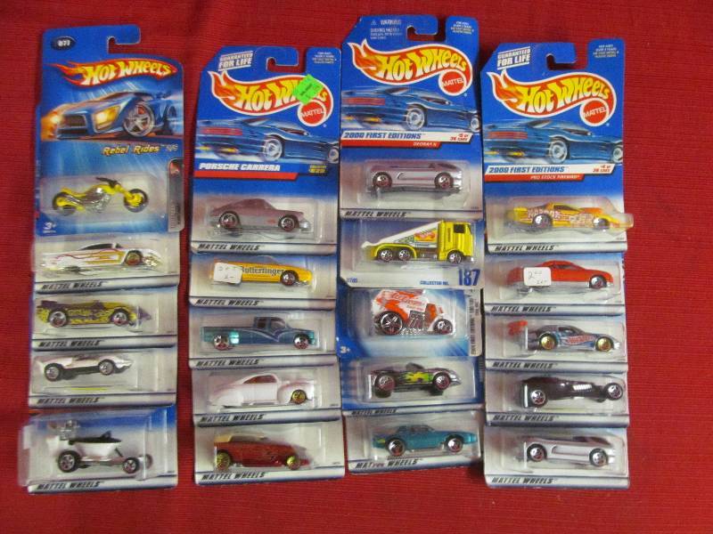 lot 122 image: collectible Hotwheel