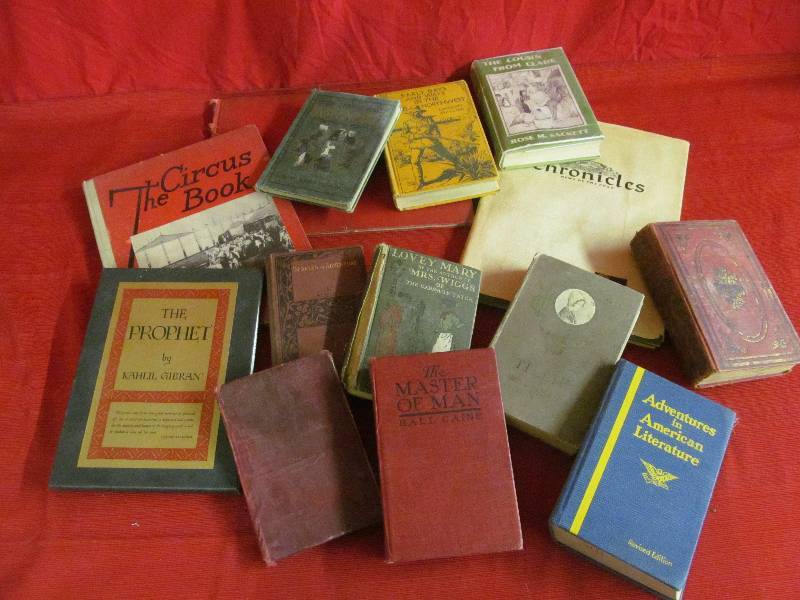 lot 155 image: vintage books