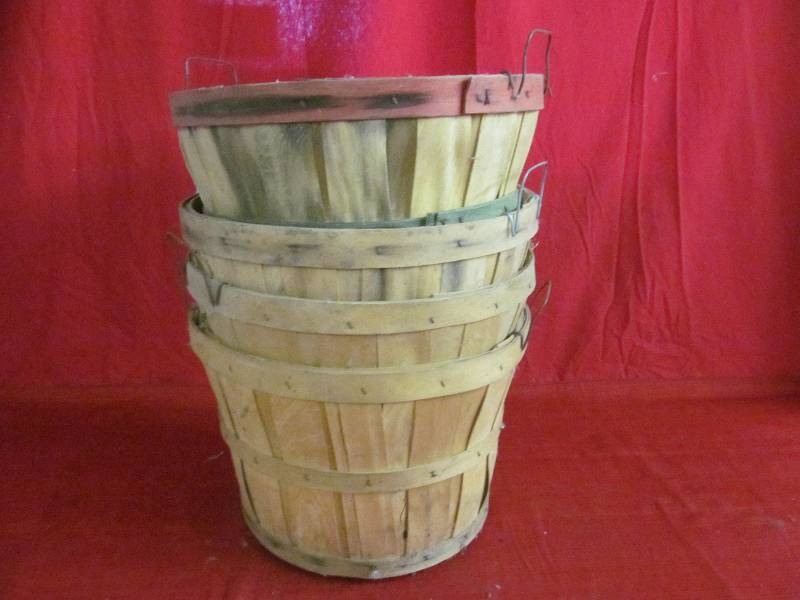 lot 169 image: apple baskets