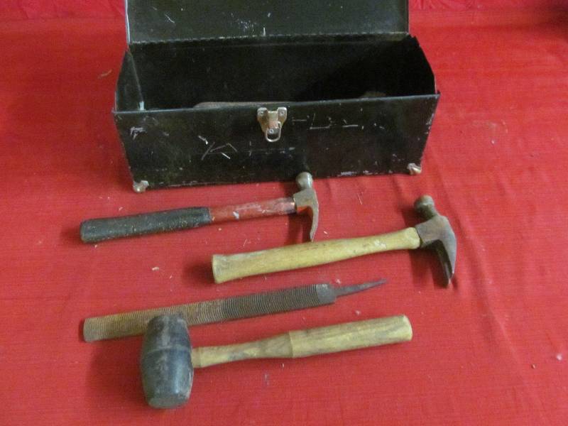 lot 172 image: tool box
