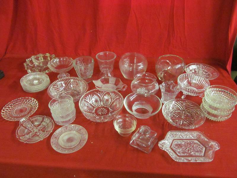 lot 175 image: glassware