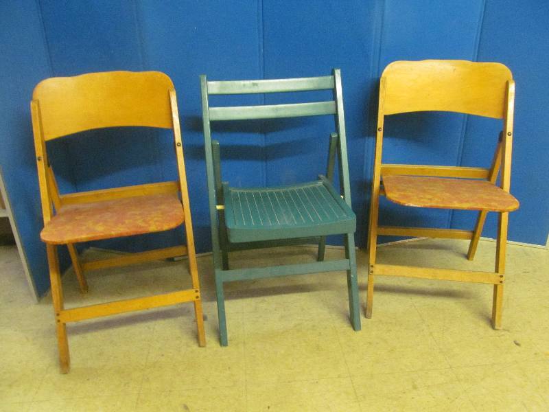 lot 181 image: furniture
