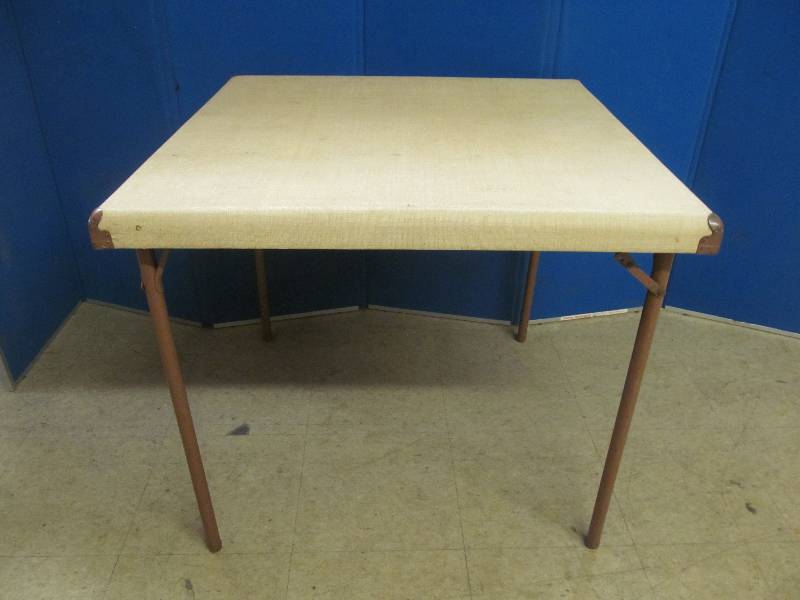 lot 184 image: furniture