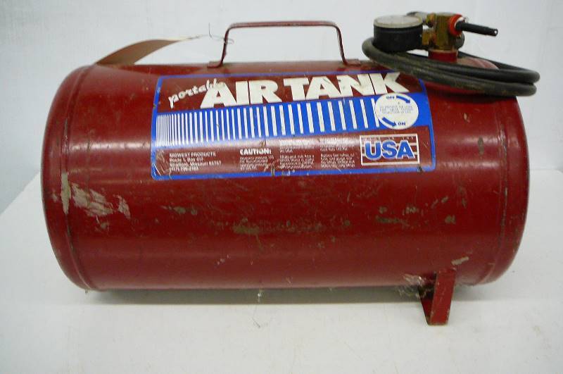 lot 1 image: Portable Air Tank