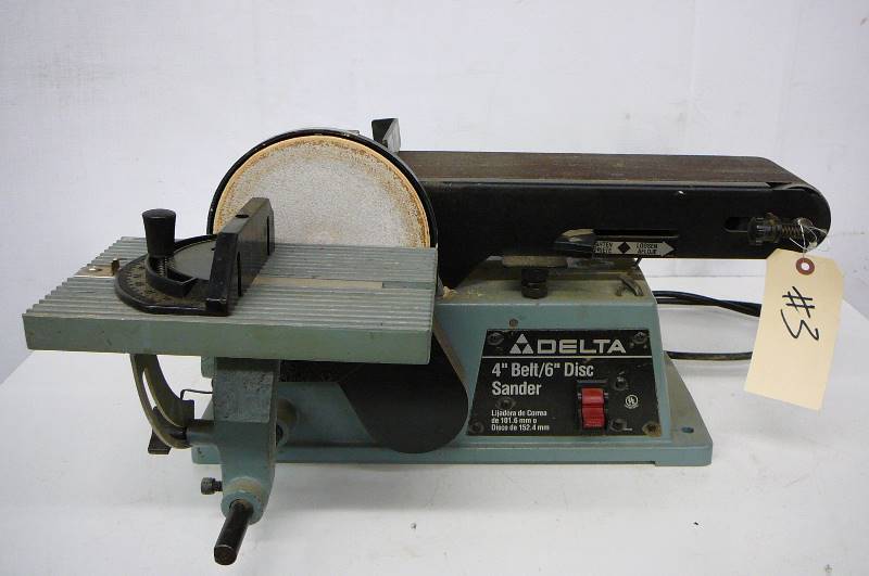 lot 3 image: 4 Belt6 Disc Saw