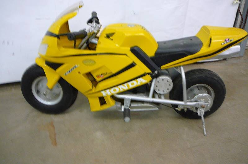lot 20 image: Honda 36 Volt Racing System