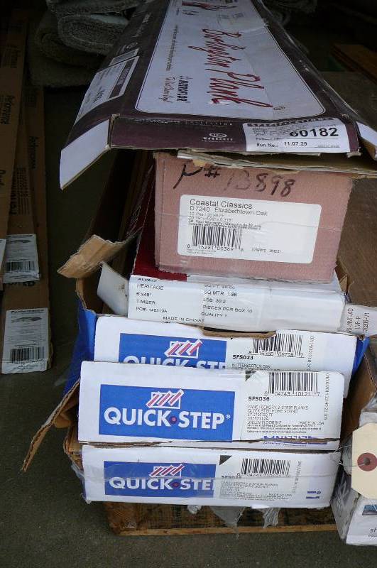 lot 33 image: Lot of Flooring