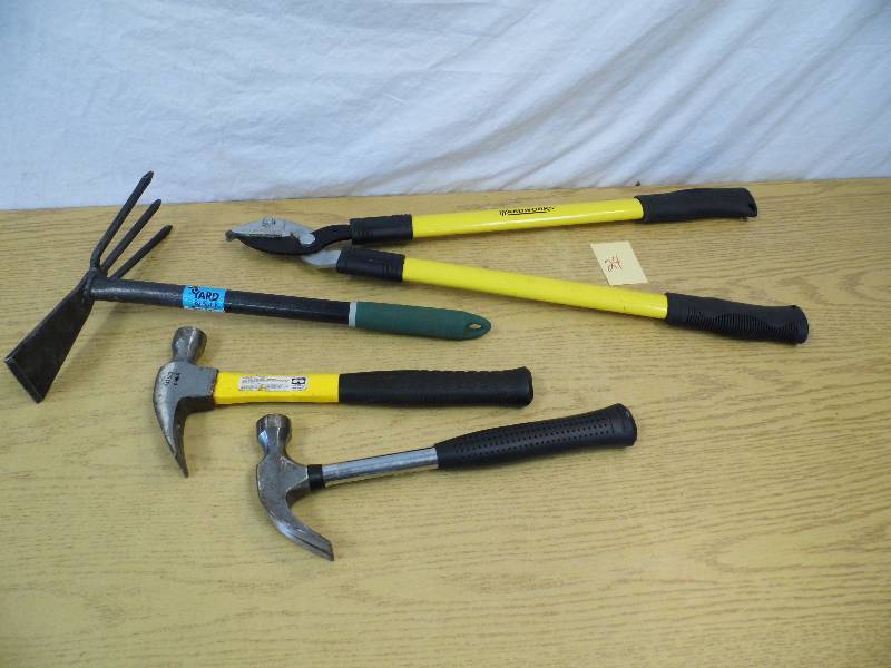 lot 24 image: Tools