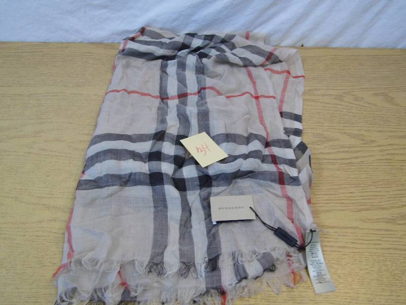 lot 34 image: Burberry Scarf