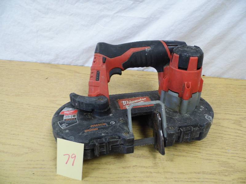 lot 79 image: Milwaukee Band Saw - 12V