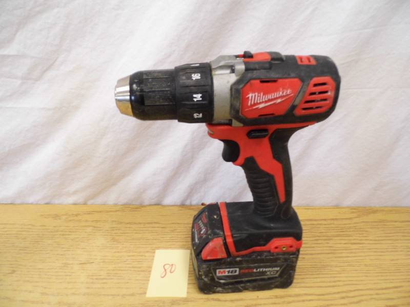 lot 80 image: Milwaukee Drill