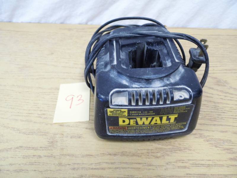 lot 93 image: DeWalt Charger