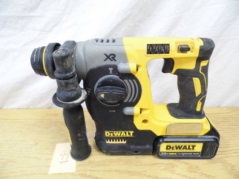 lot 99 image: DeWalt 1 Brushless Hammer Drill