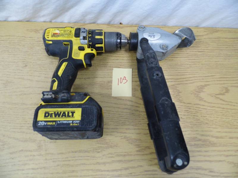 lot 103 image: DeWalt 12 Cordless Drill