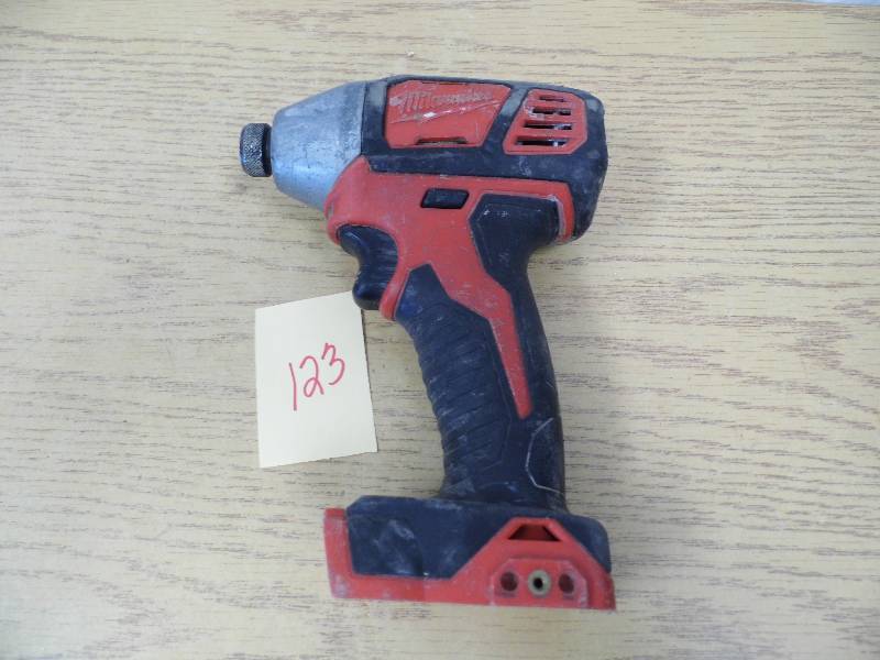 lot 123 image: Milwaukee Impact Drill