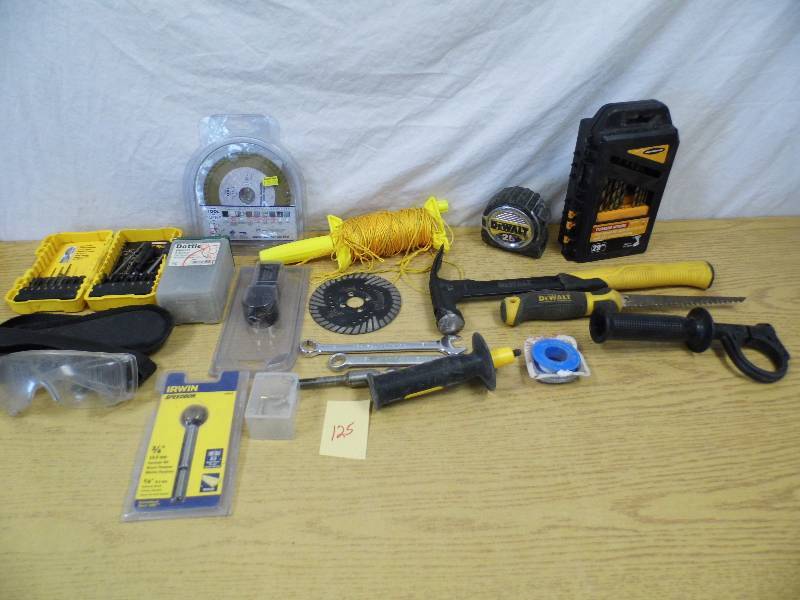 lot 125 image: Assorted Tools