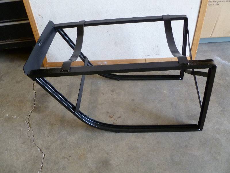 lot 19 image: Oil Barrel Stand