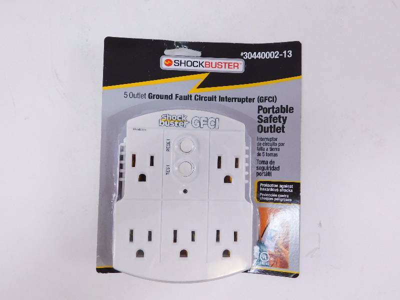lot 23 image: GFCI 5 Outlet Adapter