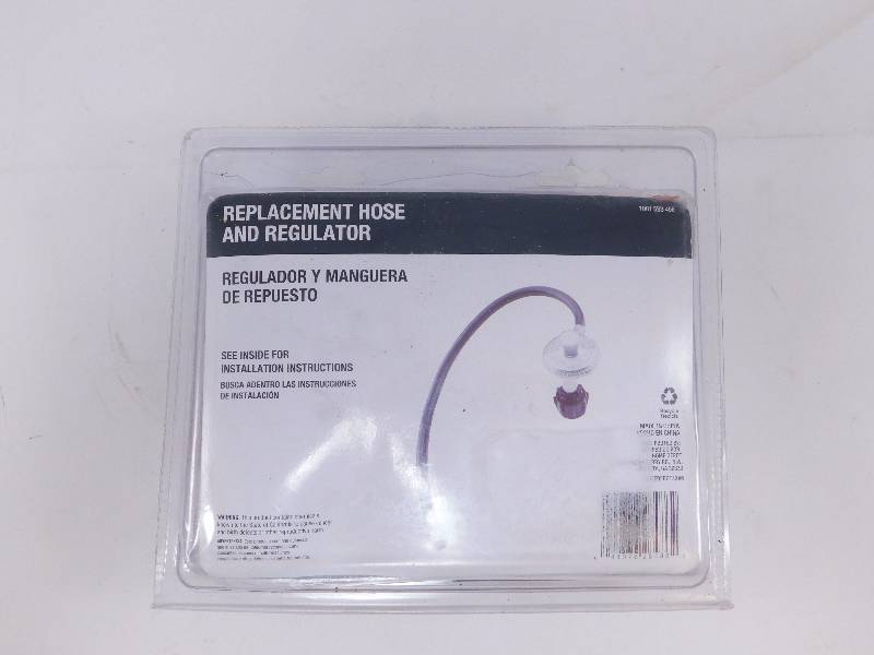 lot 24 image: Universal Replacement Hose And Regulator