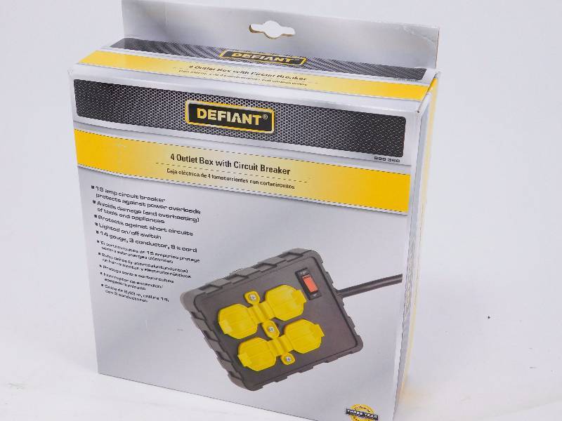 lot 27 image: Defiant 4 Outlet Box with Circuit Breaker