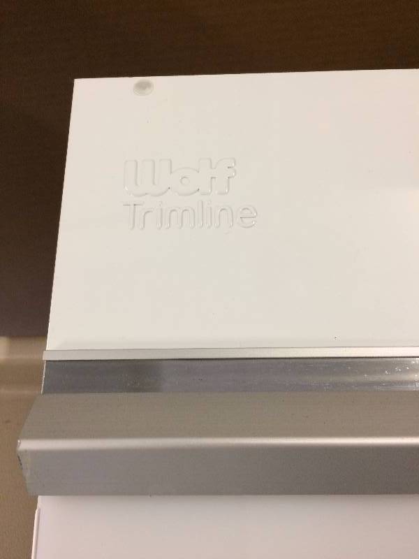 lot 61 image: Reatils Used $150 Wolf Trimline III Illuminator X-ray Film Light Up Wall Unit Tracing Made Easy - Excellent Condition