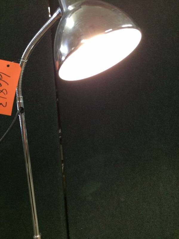lot 16 image: Retails New $200 Brewer Cool Touch Chrome Gooseneck Telescoping Industrial Medical Exam Light Lamp - Excellent Condition Super Chic For Your Industrial Look Reading Light Or Mechanics Garage