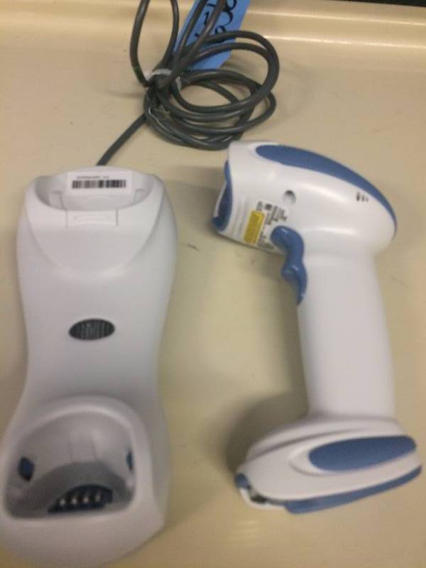 lot 25 image: WOW Used One Just Sold For $299 DS6878-HC HEALTHCARE Cordless Imager Motorola Zebra CR0078-S Barcode Scanner Cradle, Scanner & Power Supply - Excellent Condition