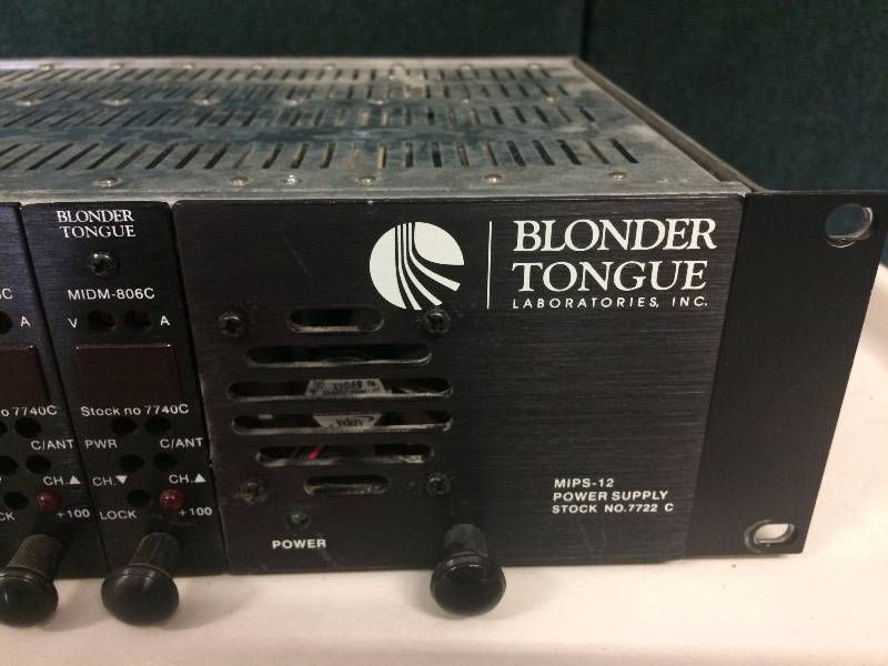 lot 32 image: Retails Used $350 Blonder Tongue MIRC-12V HE-12 Series Rack Chassis Plus 3 Blonder Tongue MIDM-806C Agile AudioVideo Demodulator Modules, 6 Drake Dmm806 Modules  More Super Condition
