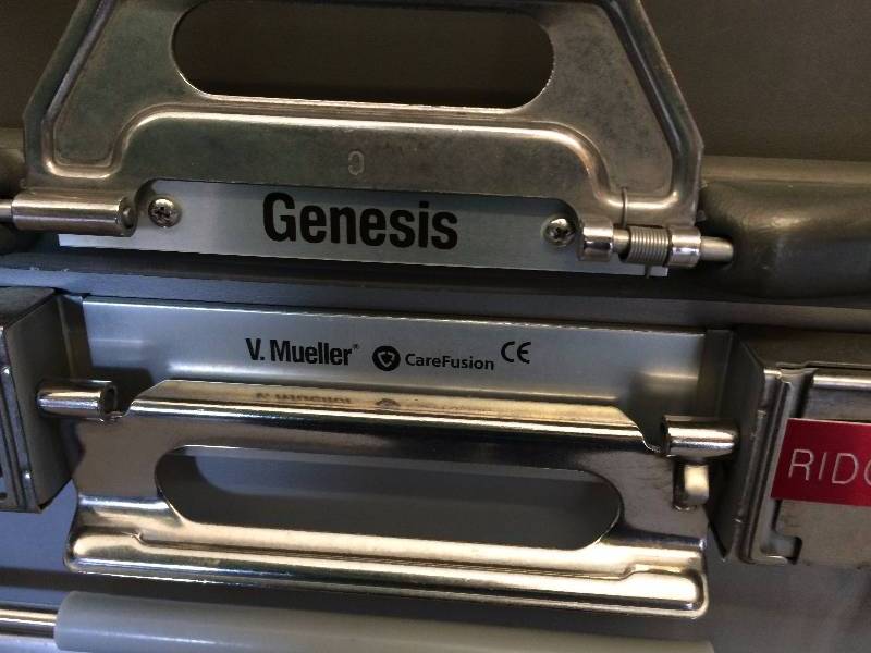 lot 25 image: V. Meuller Baxter Genesis CD7-6C XL Sterilization Container