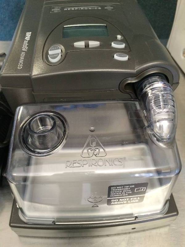 lot 31 image: Wow Retails USed $500 Respironics REMstar CPAP BiPap AutoSV Advanced Machine Heated Humidifier Model #1005792 Super Condition