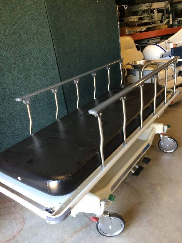 lot 57 image: Retail Used $3000 Hausted Horizon Hydraulic 500 lb Weight Capacity Multipurpose Surgical Stretcher EMT Gurney Hospital Transport Bed Free Used Mattress - Great Condition