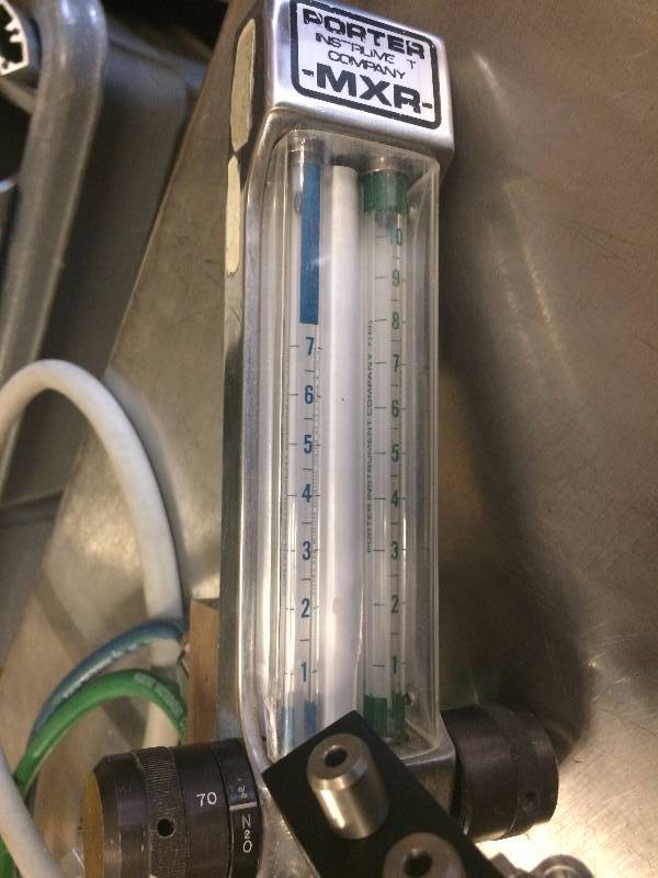 lot 72 image: Porter MXR 2000 Dental Nitrous Oxide Flowmeter for Conscious Patient Sedation