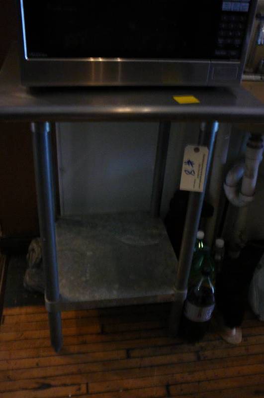 lot 8 image: Commercial Grade Stainless Steel Table