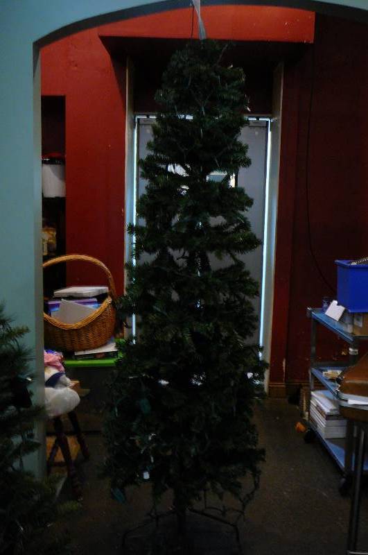 lot 23 image: 7ft. Clear Pre-Lit Artificial Christmas Tree