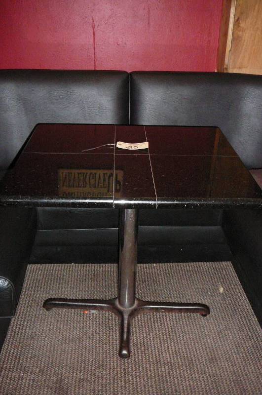 lot 25 image: Dining Table
