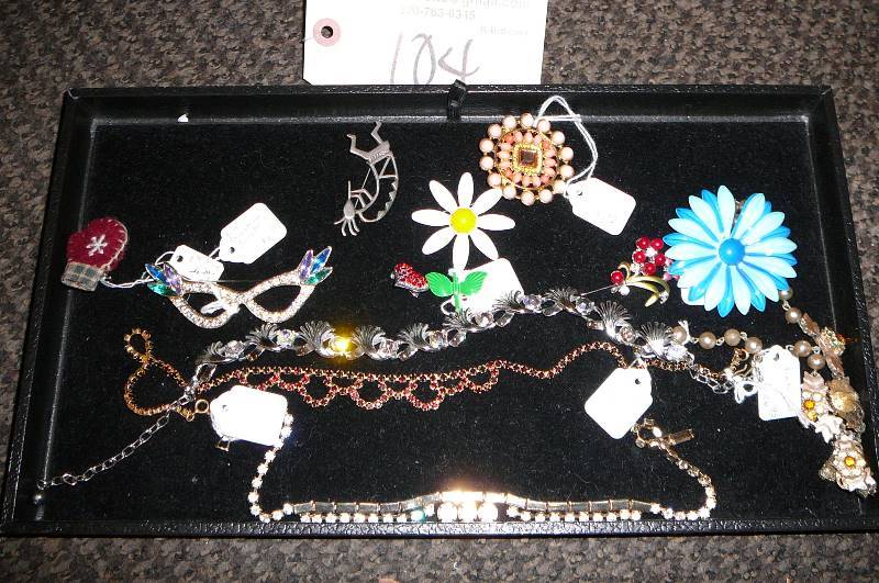 Lot of Vintage Jewelry