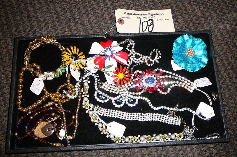 Lot of Vintage Jewelry