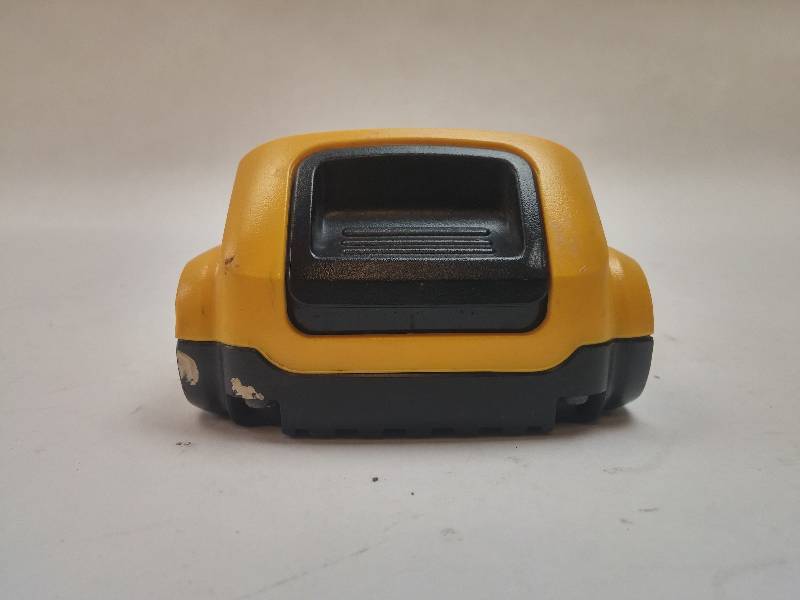 lot 397 image: DeWalt DCB203 20V MAX Compact XR Lithium Ion Battery Pack GOOD WORKING CONDITION