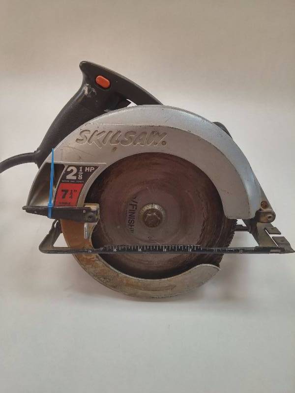 lot 795 image: Skilsaw 5150 7-14 120 V Circular Saw GOOD WORKING CONDITION
