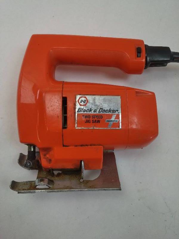 Black Decker 7530 120 V Two Speed Jig Saw GOOD WORKING CONDITION