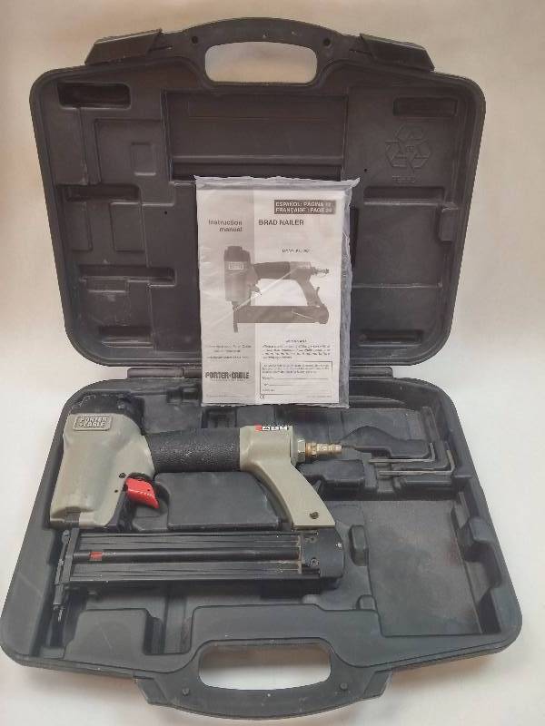 lot 800 image: Porter Cable BN125A 18 Gauge Brad Nailer GOOD WORKING CONDITION